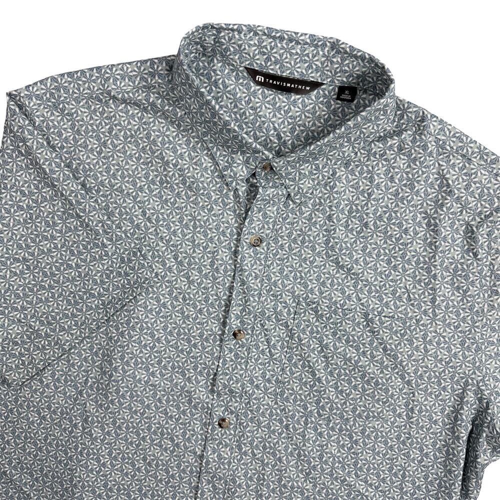 TravisMathew Men XL Mint Green Blue White Floral Short Sleeve Button Down Shirt